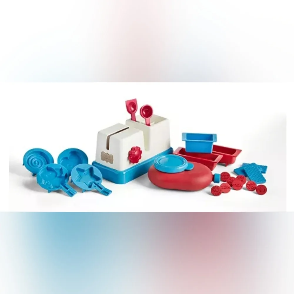 FAO Schwarz Chocolate Making Set - open, semi used